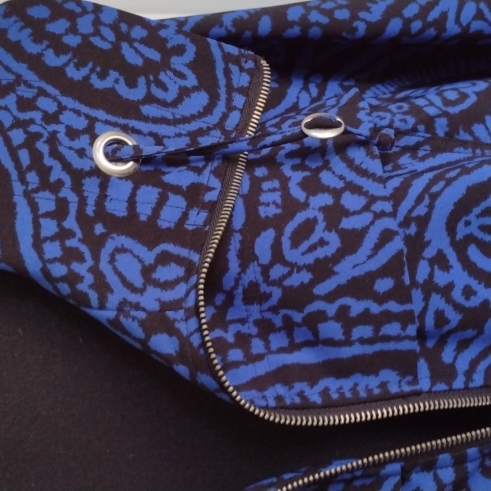 Jacket - Picture 2 of 6